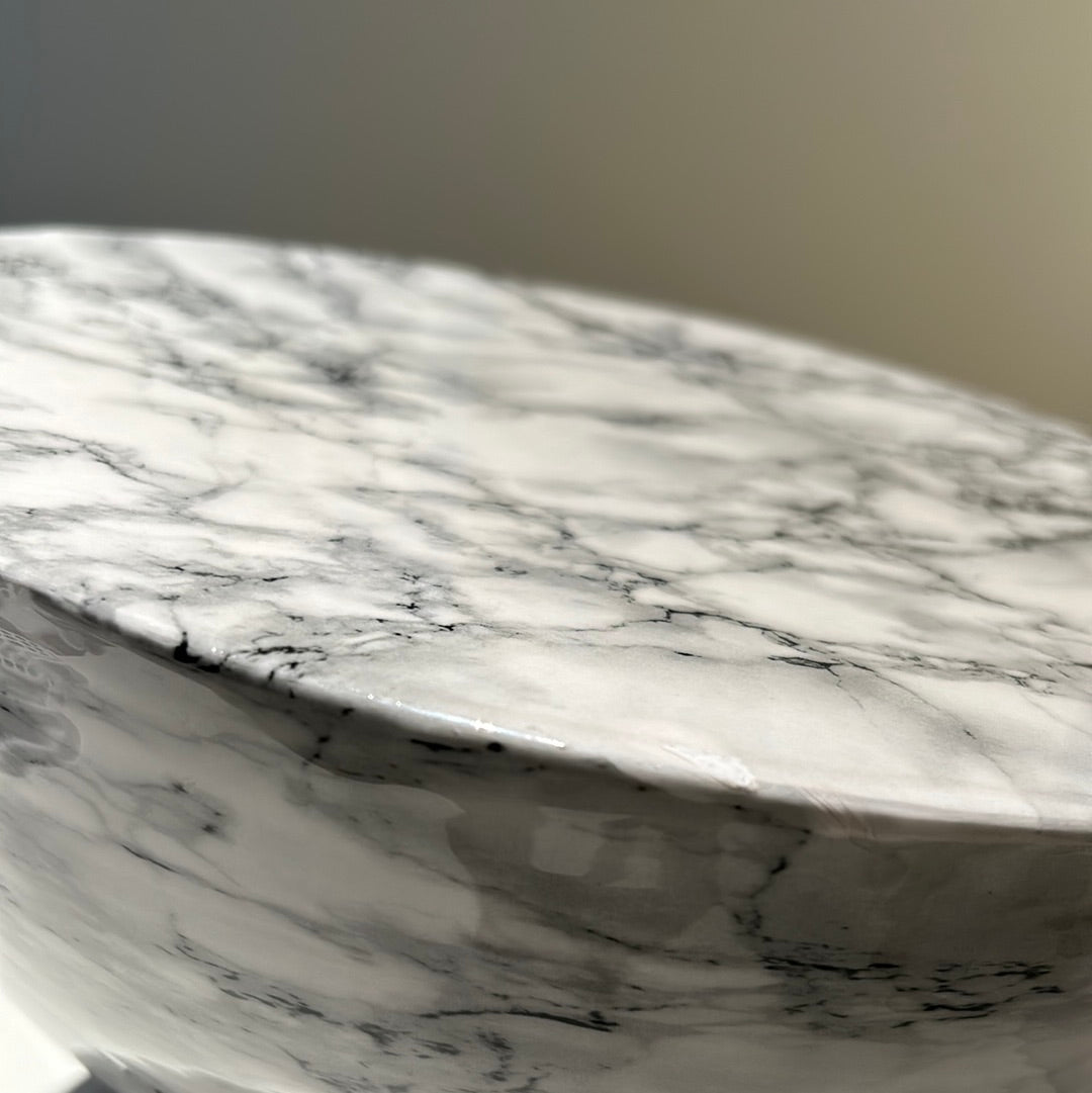 Table white marble